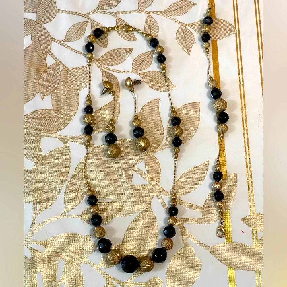 VTG Set of 3 evening jewelry earrings bracelet beads GOLD/ black